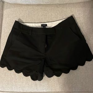 New without tags J Crew scallop black shorts